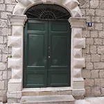 Daire Old Town Makarska