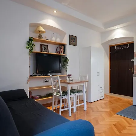 Apartment Old Town *